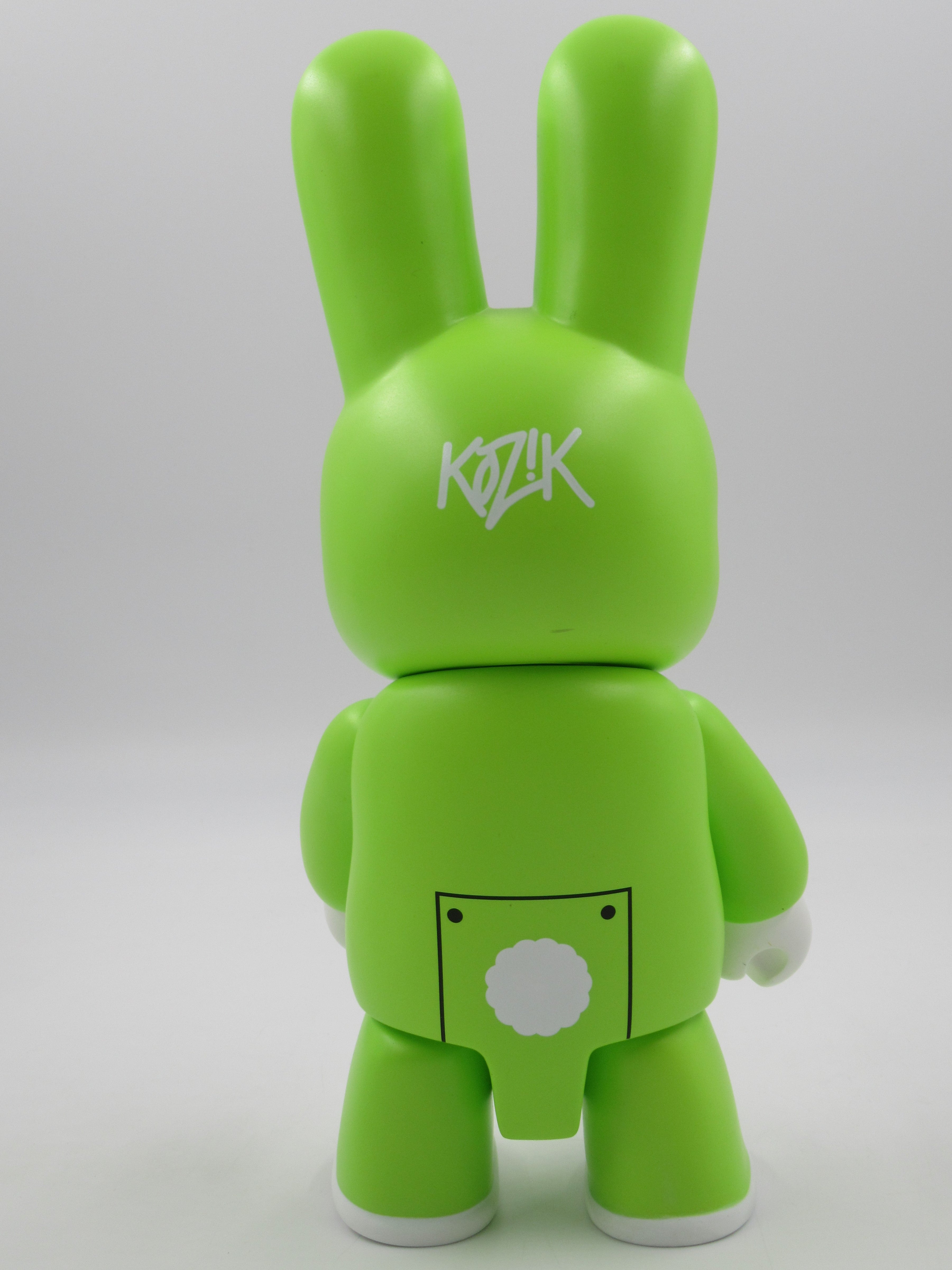 QEE COLLECTION Happy Bunny (Green) 10" Vinyl Figure - Frank Kozik x Toy2R (2006) Designer Art Toy